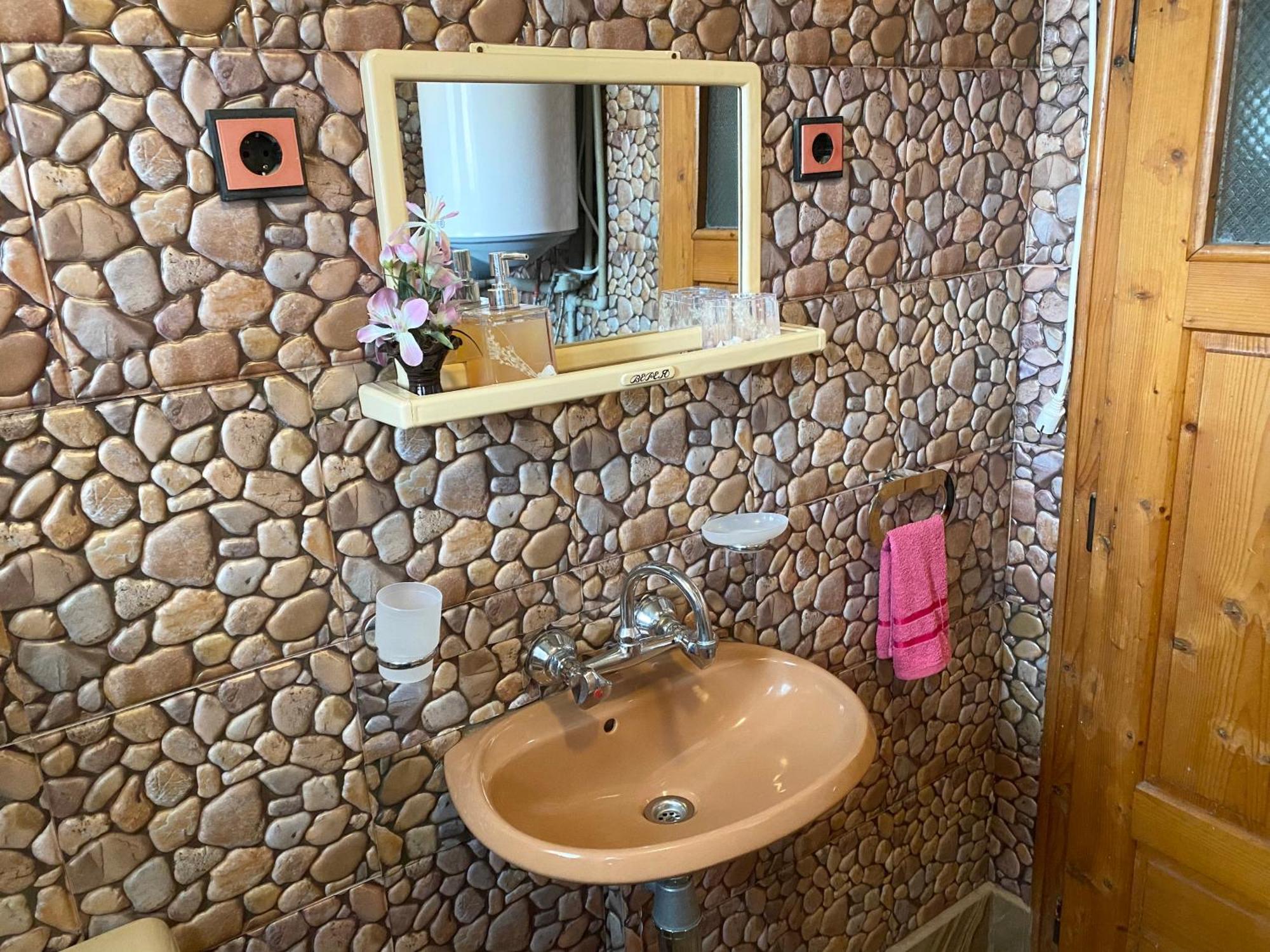 Niya Guest House Beli Iskar Dış mekan fotoğraf
